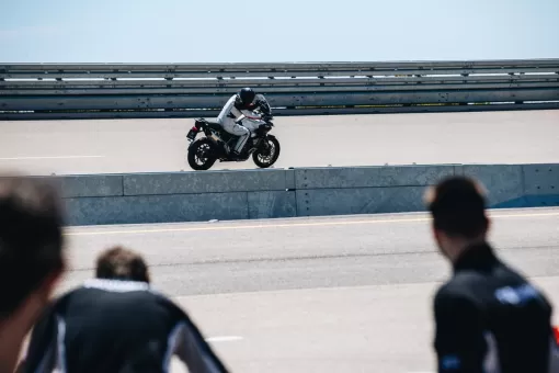 f136051e5f5b079f873c63464b5c8ae6.jpg